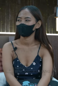 Nikmatnya Basah Diranjang