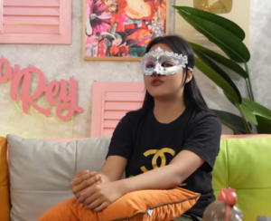 perempuan muda eksploitasi seksual
