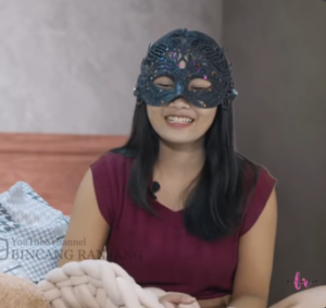 wanita muda di jakarta