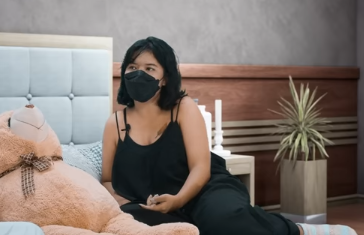 Hubungan Rumit Antara Pacar, Sahabat, dan Perselingkuhan: Kisah Seorang Wanita yang Mencari Cinta Sejati