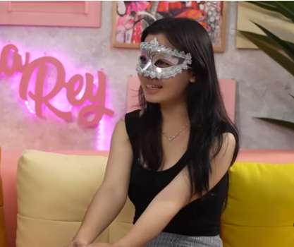 Video Tentang Wanita yang Bekerja Sebagai Pembantu Rumah Tangga dan Menghadapi Pelecehan Seksual dari Suaminya