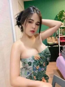 Nikmatnya Basah Diranjang